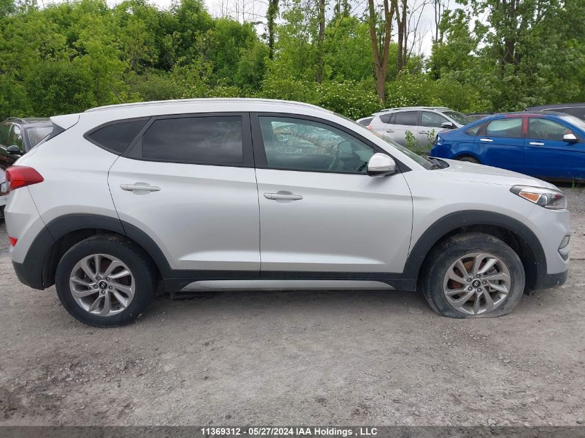 2017 Hyundai Tucson Limited/Sport And Eco/Se VIN: KM8J3CA40HU361372 Lot: 11369312