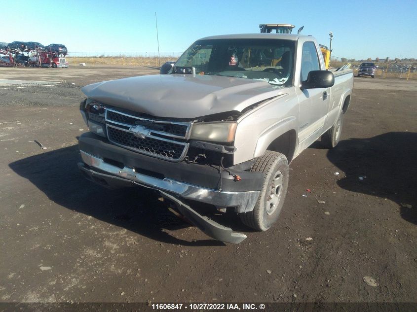 2005 Chevrolet Silverado K2500 Heavy Duty VIN: 1GCHK24U85E271372 Lot: 11606847