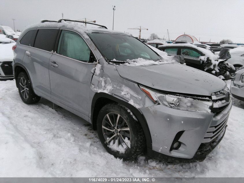 2018 Toyota Highlander Se/Xle VIN: 5TDJZRFH1JS530701 Lot: 11674029