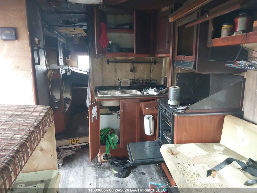 2011 Ford Econoline E450 Super Duty Cutwy Van VIN: 1FDXE4FS1BDA72459 Lot: 11699005