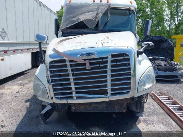 2013 Freightliner Cascadia 125 VIN: 1FUJGLDR3DLFB5855 Lot: 11752603