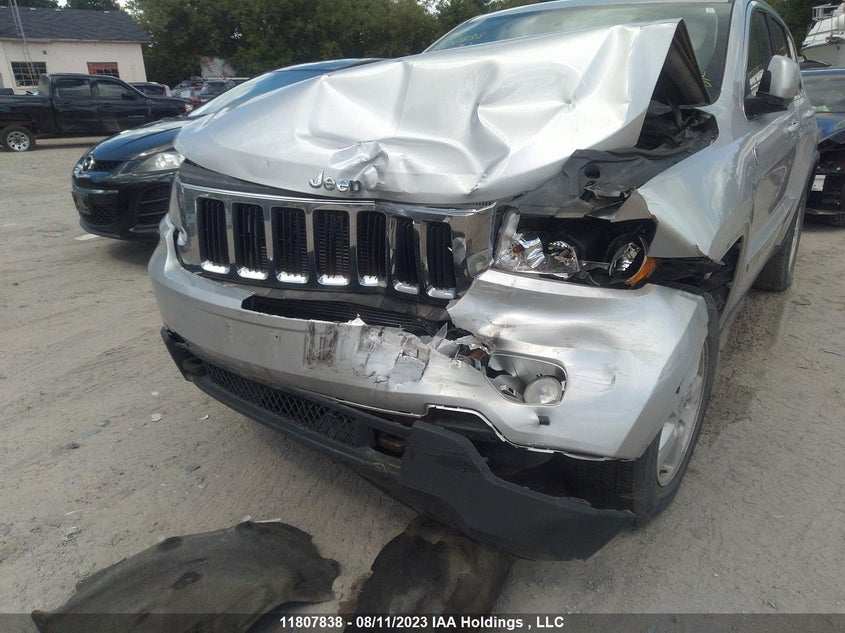 2011 Jeep Grand Cherokee Laredo VIN: 1J4RR4GG0BC587772 Lot: 11807838