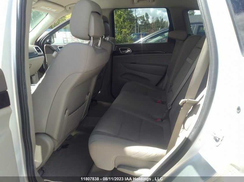 2011 Jeep Grand Cherokee Laredo VIN: 1J4RR4GG0BC587772 Lot: 11807838