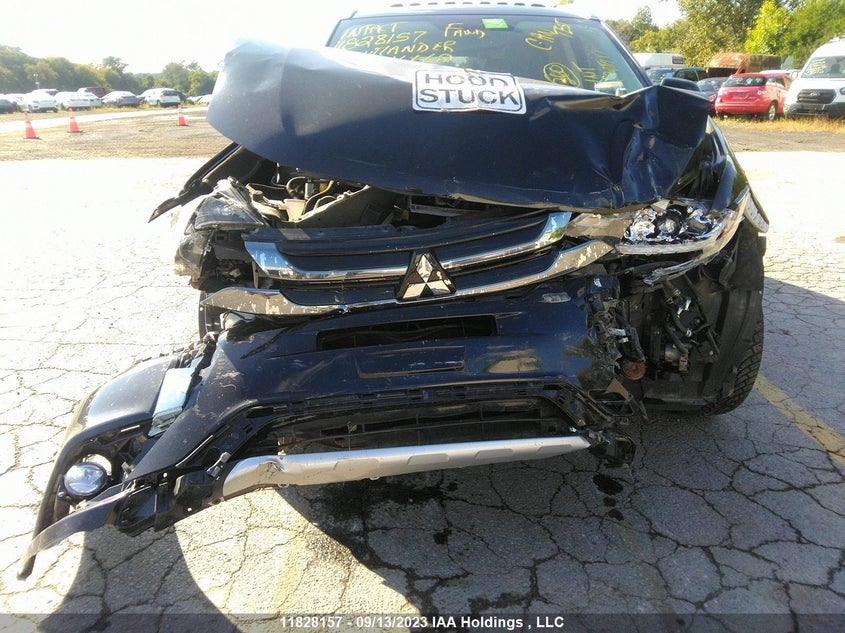 2018 Mitsubishi Outlander Phev Se/Gt/Se Touring VIN: JA4J24A59JZ616660 Lot: 11828157