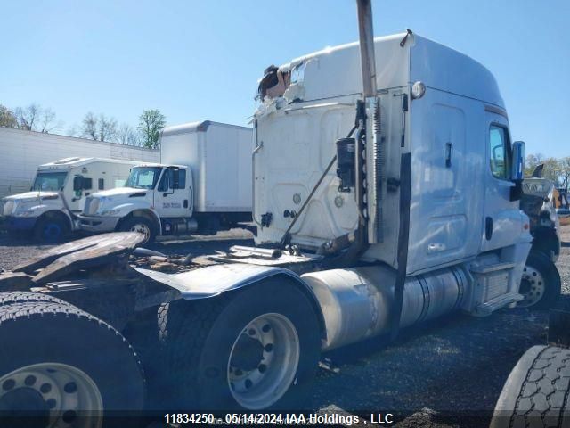 2015 Freightliner Cascadia 125 VIN: 1FUJGLD68FLGL4899 Lot: 11834250