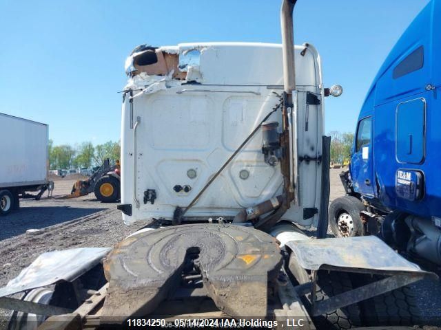 2015 Freightliner Cascadia 125 VIN: 1FUJGLD68FLGL4899 Lot: 11834250