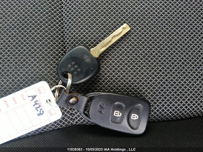 2012 Hyundai Accent Gl VIN: KMHCT5AE6CU050390 Lot: 11838363