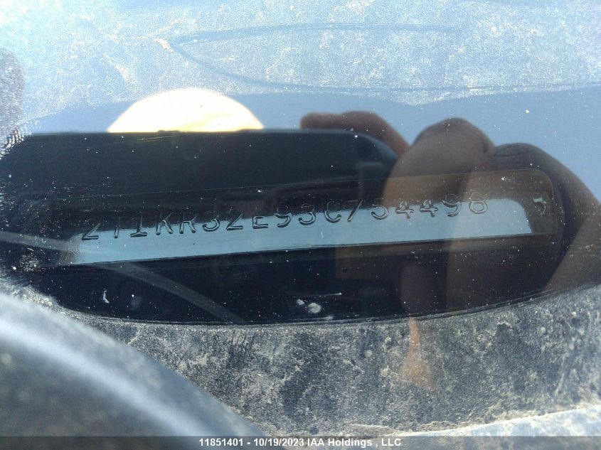 2003 Toyota Matrix VIN: 2T1KR32E93C754498 Lot: 11851401