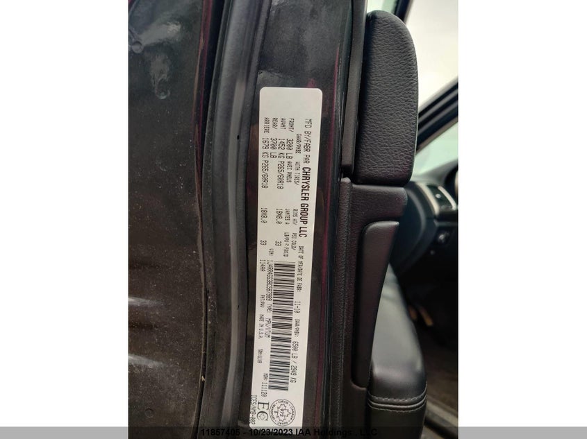 2011 Jeep Grand Cherokee Laredo VIN: 1J4RR4GG3BC587989 Lot: 11857405