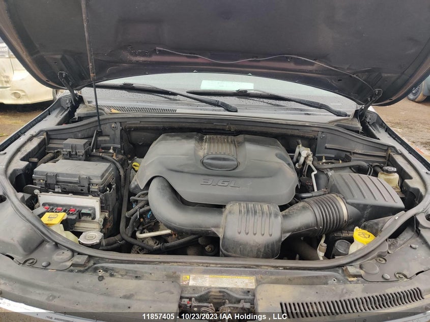 2011 Jeep Grand Cherokee Laredo VIN: 1J4RR4GG3BC587989 Lot: 11857405