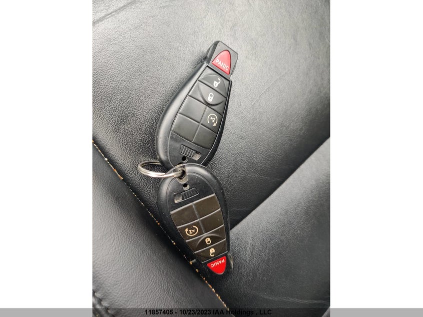 2011 Jeep Grand Cherokee Laredo VIN: 1J4RR4GG3BC587989 Lot: 11857405