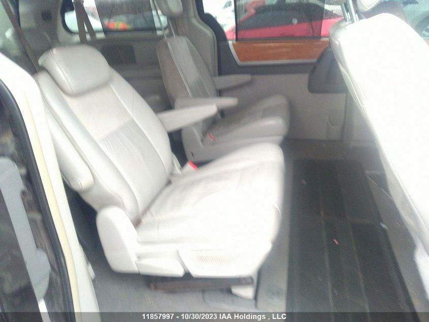 2010 Chrysler Town & Country Limited VIN: 2A4RR6DX4AR313657 Lot: 11857997