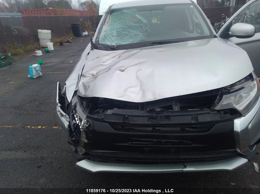 2018 Mitsubishi Outlander Es VIN: JA4AZ2A32JJ600765 Lot: 11859176