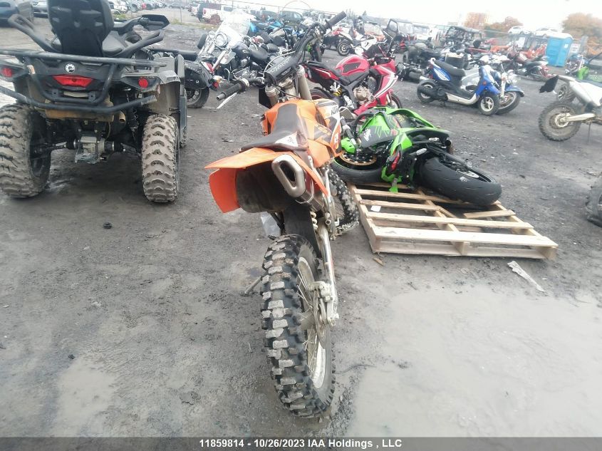 2004 Ktm 520 Exc VIN: VBKEXM4054M427464 Lot: 11859814