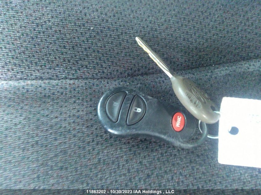 2004 Dodge Dakota Sport VIN: 1D7HL38K04S521396 Lot: 11863202