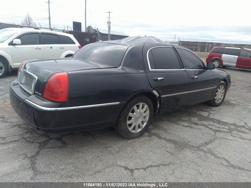 2011 Lincoln Town Car Signature Limited VIN: 2LNBL8CV7BX754969 Lot: 11864195