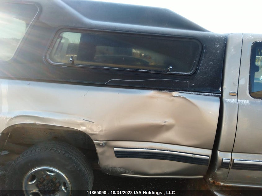 2001 Chevrolet Silverado C2500 Heavy Duty VIN: 1GCHC29U21E280908 Lot: 11865090