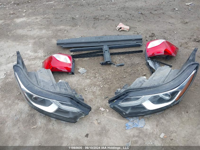 2018 Chevrolet Equinox Premier VIN: 2GNAXWEX3J6192345 Lot: 11865600