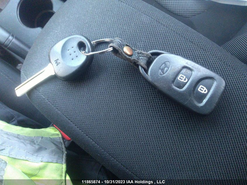 2013 Hyundai Accent Gls/Gs VIN: KMHCT5AE0DU124307 Lot: 11865874