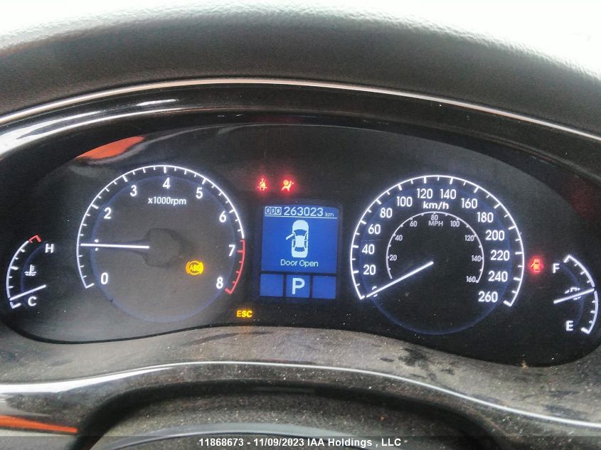 2013 Hyundai Genesis VIN: KMHGC4DD2DU237755 Lot: 11868673