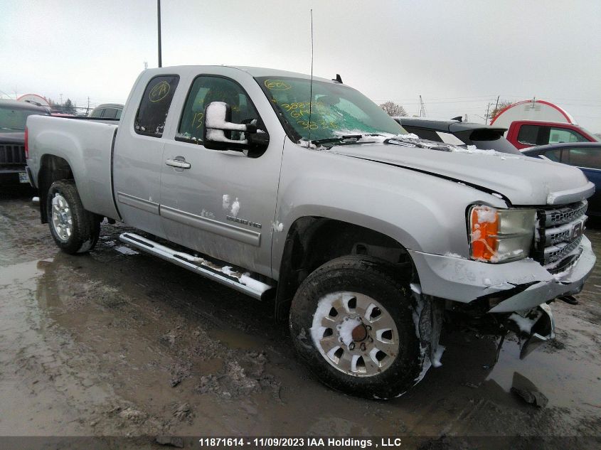 2013 GMC Sierra 2500Hd Slt VIN: 1GT221C82DZ388358 Lot: 11871614