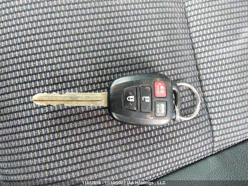 2017 Toyota Corolla Ce/Le/Se VIN: 2T1BURHE6HC878681 Lot: 11872659