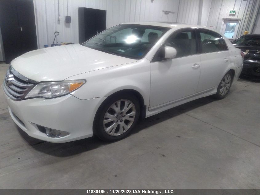 2010 Toyota Avalon VIN: 376651 Lot: 11880165