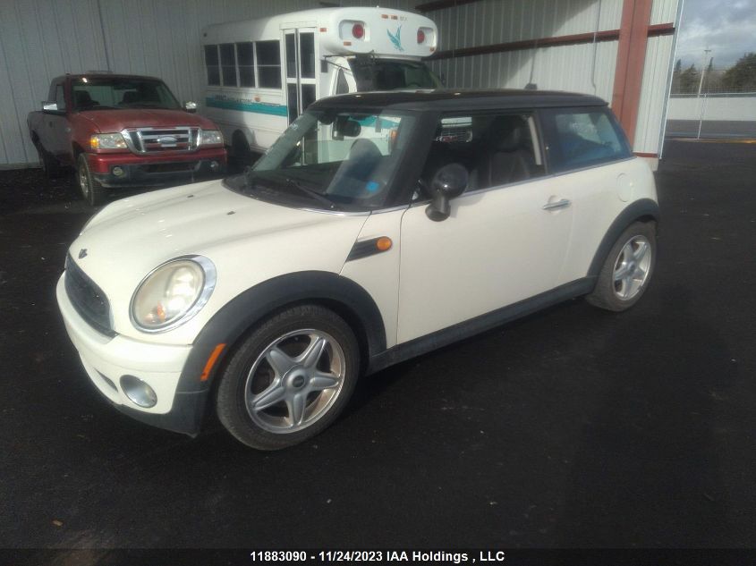 2009 Mini Cooper VIN: WMWMF33539TW74208 Lot: 11883090