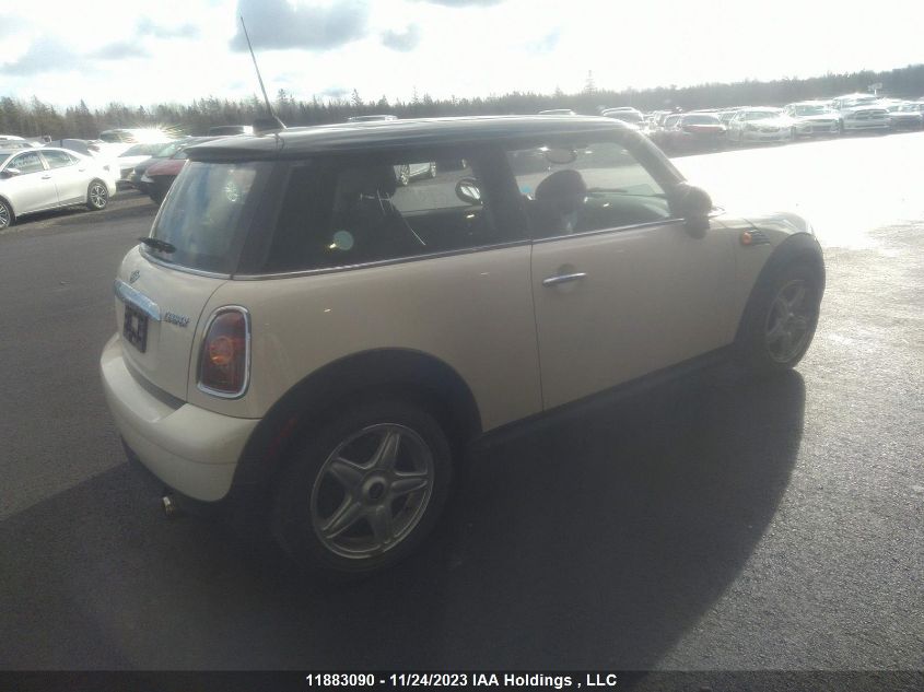 2009 Mini Cooper VIN: WMWMF33539TW74208 Lot: 11883090