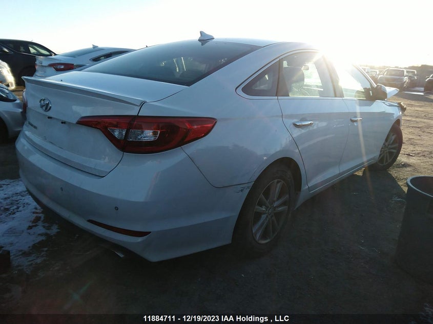 Image 4 of 2017 Hyundai Sonata  salvage vehicle - Lot #11884711 at IAAI