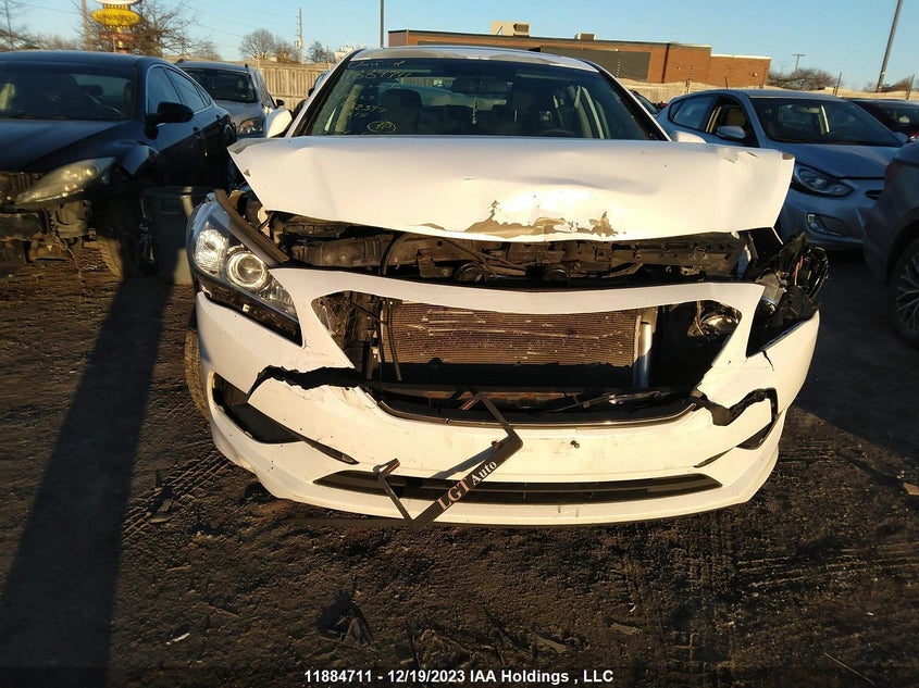 Image 6 of 2017 Hyundai Sonata  salvage vehicle - Lot #11884711 at IAAI