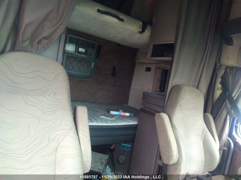 2016 Volvo Vn L VIN: 4V4NC9EH5GN949674 Lot: 11885797