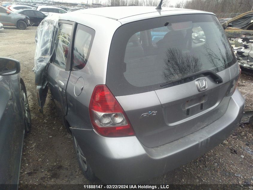 JHMGD38427S813168 2007 Honda Fit Lx