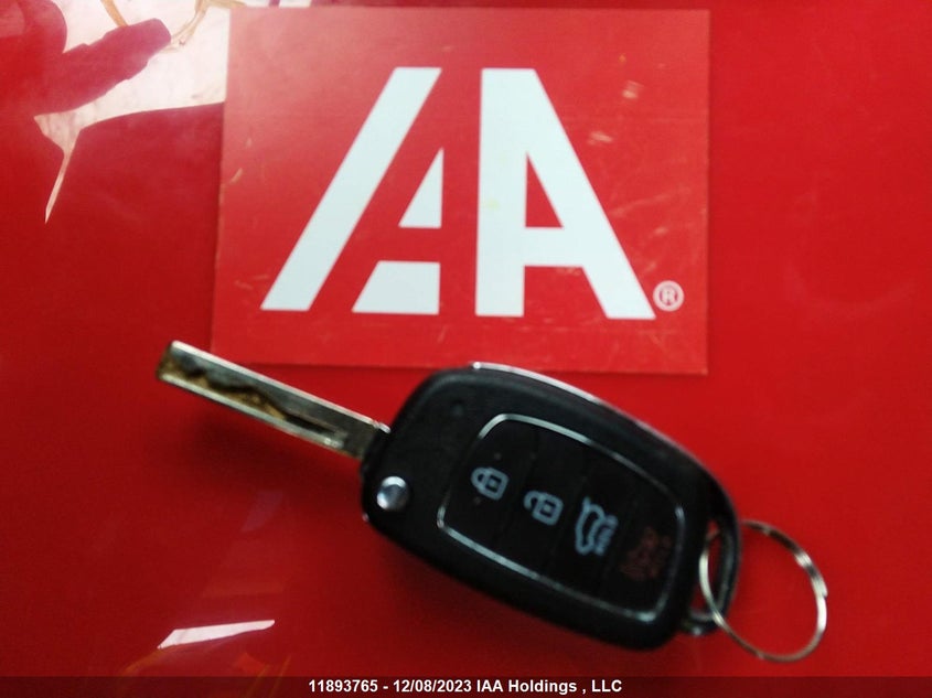 2017 Hyundai Santa Fe VIN: KM8SM4HF5HU214348 Lot: 11893765