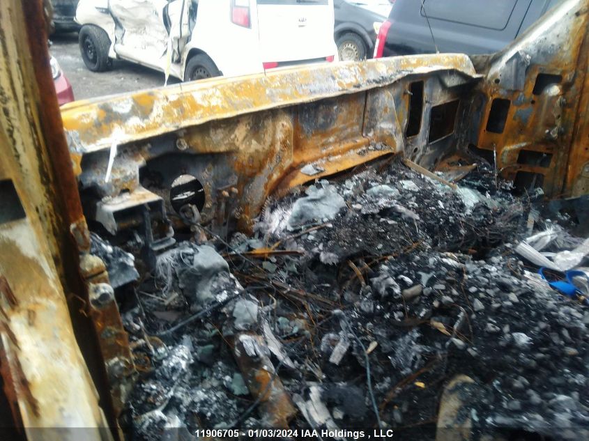 2018 Chevrolet Express VIN: 1GCWGAFP2J1340908 Lot: 11906705