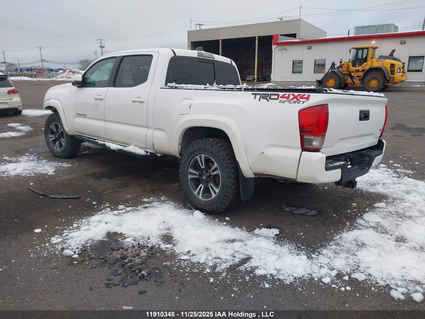 5TFDZ5BN7JX035916 2018 TOYOTA TACOMA photo no. 3