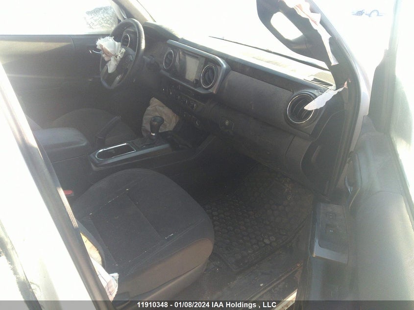 5TFDZ5BN7JX035916 2018 TOYOTA TACOMA photo no. 5