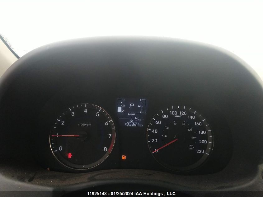 2017 Hyundai Accent VIN: KMHCT4AE4HU230100 Lot: 39227195