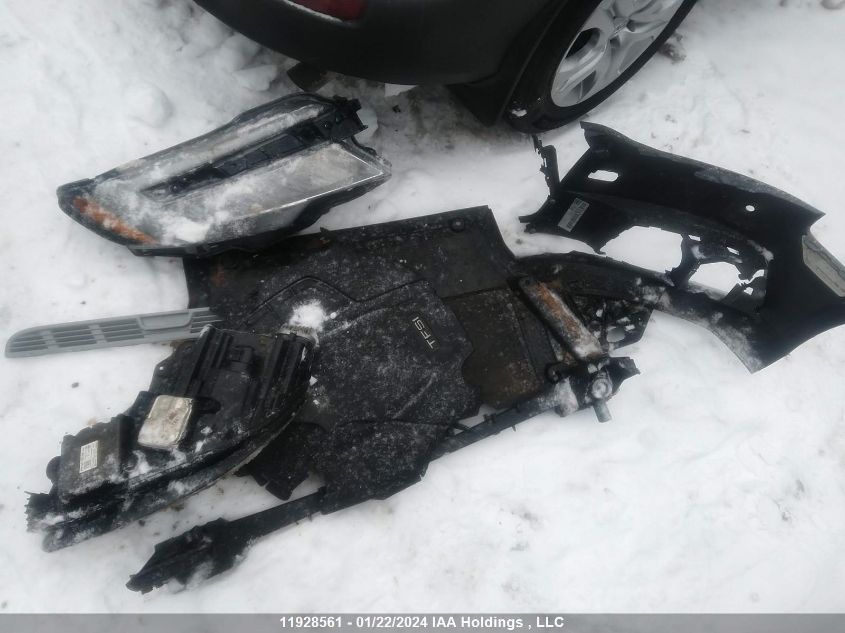 2017 Audi A4 VIN: WAUCNAF40HN051637 Lot: 11928561