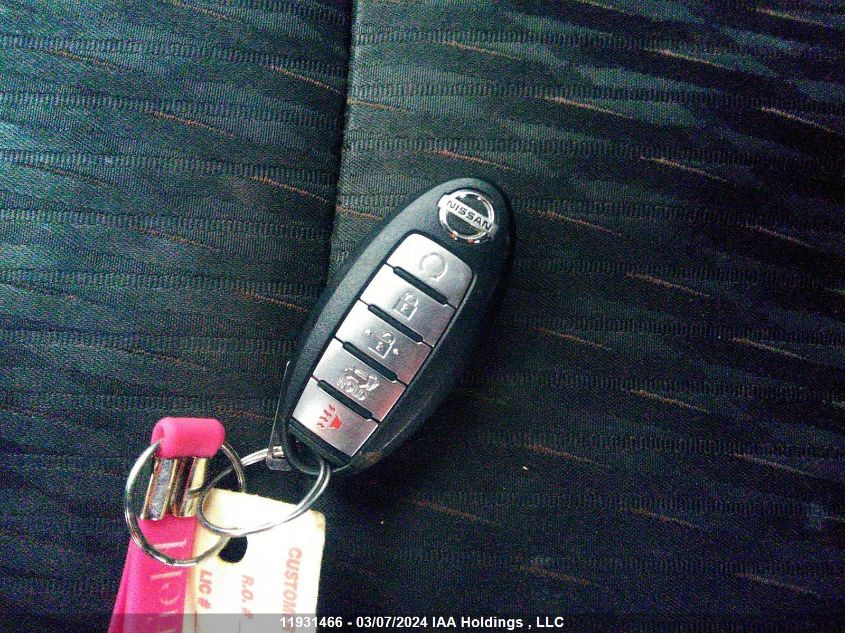 2017 Nissan Rogue VIN: 5N1AT2MVXHC856490 Lot: 11931466