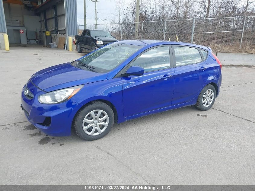 2013 Hyundai Accent Gls/Gs VIN: KMHCT5AE3DU127217 Lot: 11931971