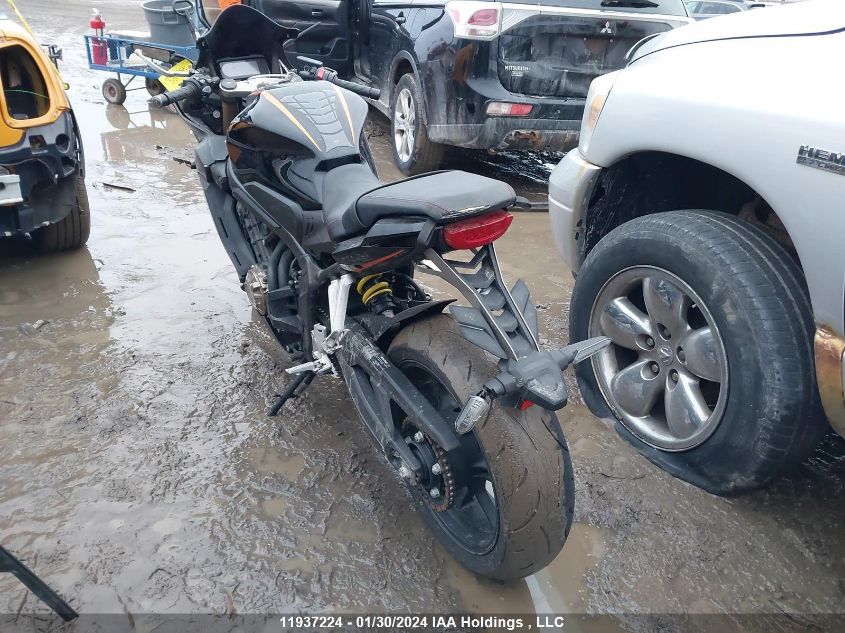 2022 Honda Cbr650 Ra VIN: MLHRH0161N5300057 Lot: 11937224