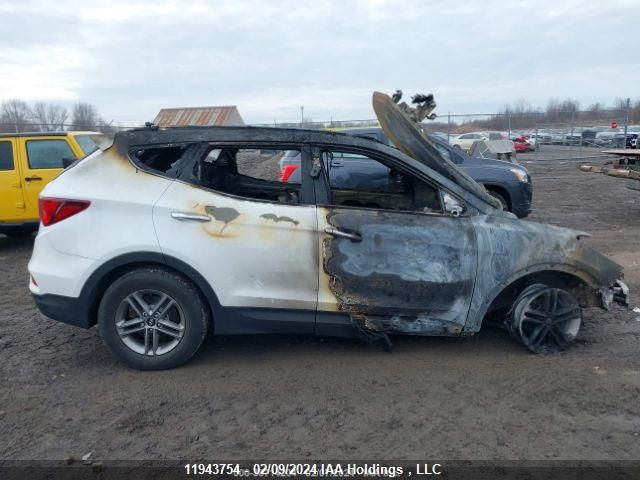 2017 Hyundai Santa Fe Sport 2.4 Se VIN: 5XYZUDLB4HG470666 Lot: 11943754