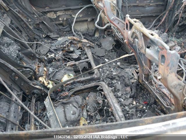 2017 Hyundai Santa Fe Sport 2.4 Se VIN: 5XYZUDLB4HG470666 Lot: 11943754