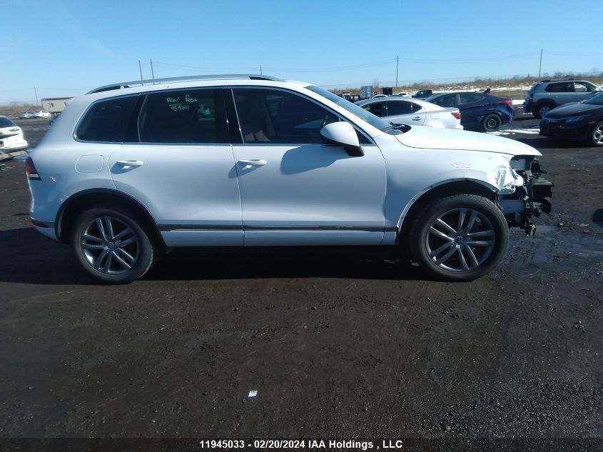 2016 Volkswagen Touareg Vr6 Executive/Vr6 Lux/Vr6 Sport VIN: WVGEF9BP7GD011661 Lot: 11945033