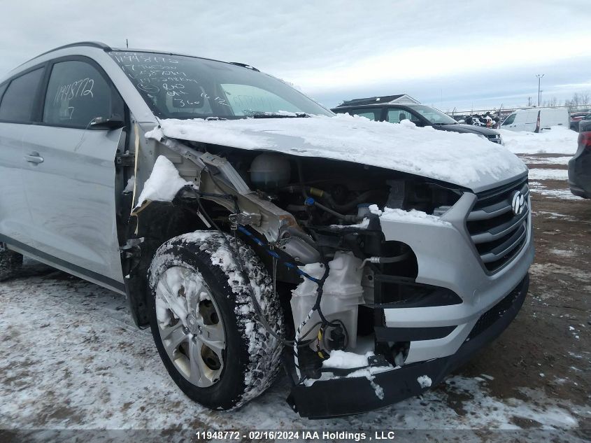 2017 Hyundai Tucson Se VIN: KM8J33A49HU587264 Lot: 39242871