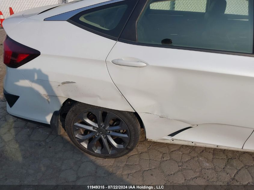 2018 Honda Clarity Plug-In Hybrid VIN: JHMZC5F17JC800076 Lot: 11949315