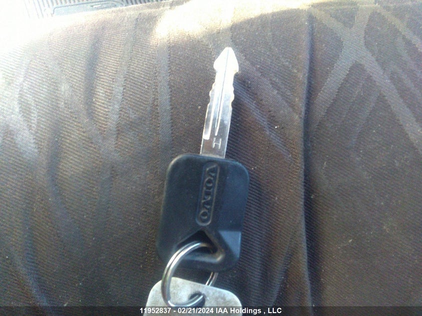 2014 Volvo Vn L VIN: 4V4NC9EH1EN162492 Lot: 11952837