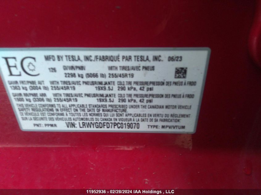 2023 Tesla Model Y VIN: LRWYGDFD7PC019070 Lot: 11952936