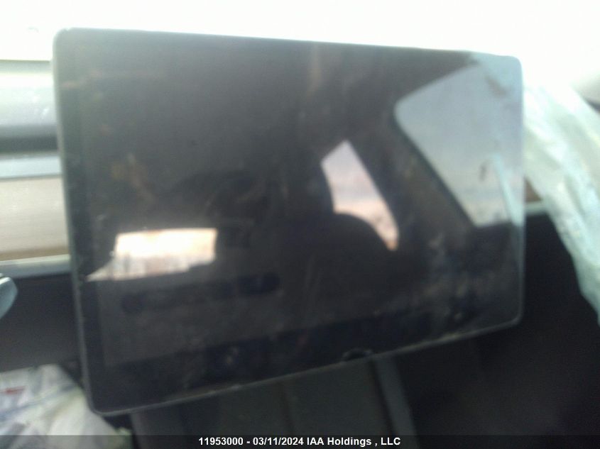 2023 Tesla Model Y VIN: 7SAYGDEE0PF775553 Lot: 11953000